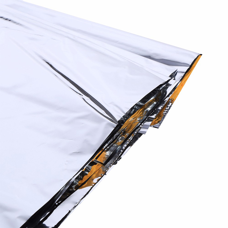 Lightweight Emergency Shelter  - огляд і ціна Emergency Mylar Tent